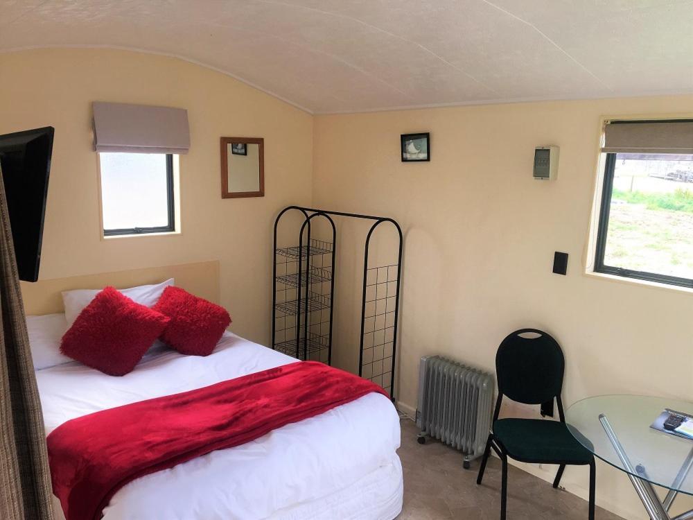 Otorohanga Kiwi Holiday Park Dış mekan fotoğraf
